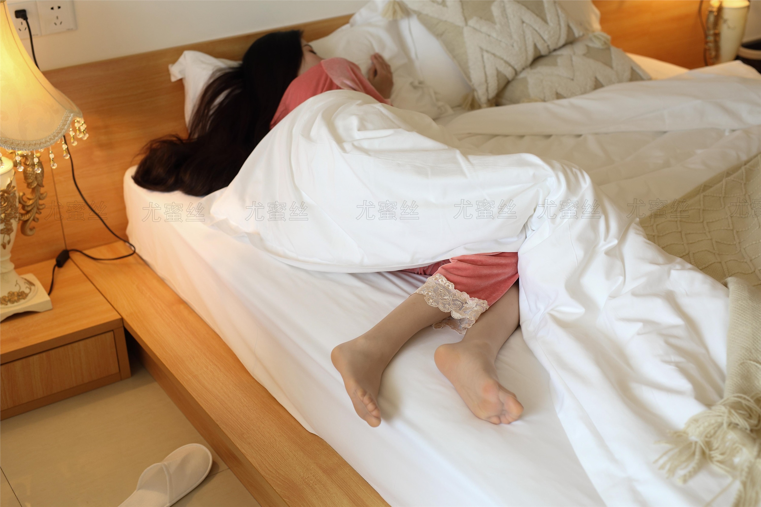 尤蜜丝 穿搭写真 NO.028